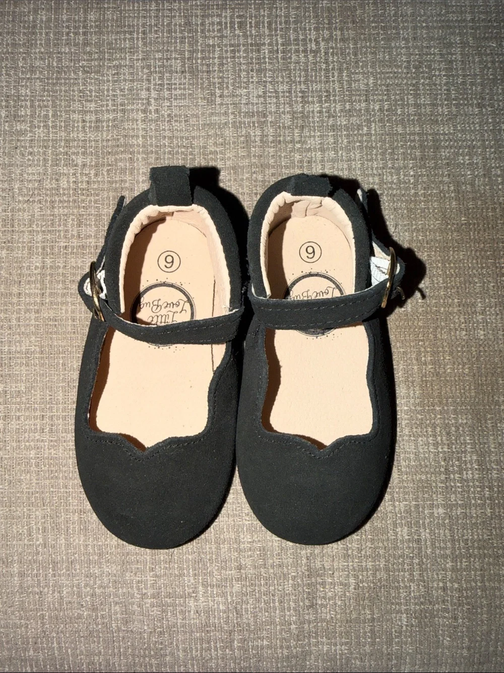 Toddler Girls Black Scalloped Mary Jane Dress Shoes with Ankle Strap
